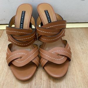 EUC Veronica Beard Macey heel